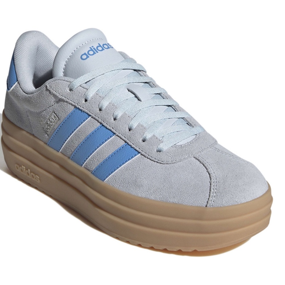 Women’s Addidas Court Bold Shoe US 9.5